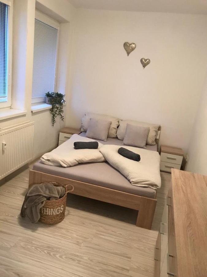Apartman Vil Liptovsky Jan Apartment ลิฟตอฟสกีมิคูลาช ภายนอก รูปภาพ